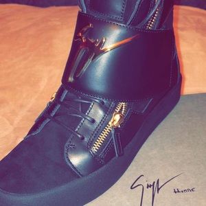 Giuseppe Zanotti Signature Zipper Sneaker Mens-11